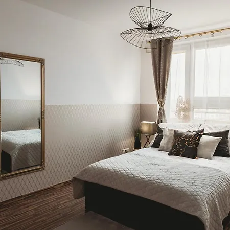 Clicktheflat Gdanski Center Prestige Homestay szállás Varsó