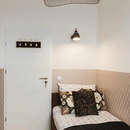 Homestay szállás Clicktheflat Gdanski Center Prestige Varsó