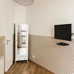 Clicktheflat Gdanski Center Prestige *