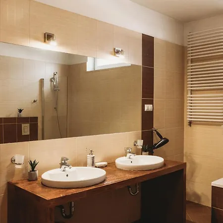 בית אירוח Clicktheflat Gdanski Center Prestige *